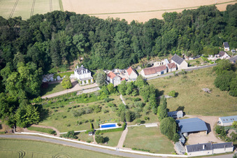 Vue aérienne de Saint-Rimay dans le département Loir et Cher, France
