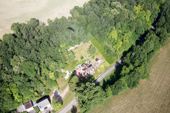 Vue oblique de Saint-Rimay dans le département Loir et Cher, France