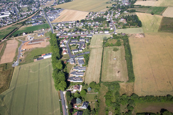 Vue aérienne de Montoire-sur-le-Loir dans le département Loir et Cher, France