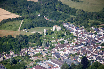 Montoire-sur-le-Loir dans le département Loir et Cher, France d'en haut