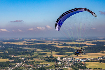 Lavardin dans le département Loir et Cher, France d'en haut