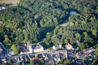 Photographie aérienne de Fougères-sur-Bièvre dans le département Loir et Cher, France