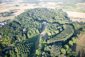 Fougères-sur-Bièvre dans le département Loir et Cher, France vue d'en haut