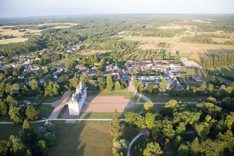 Cheverny dans le département Loir et Cher, France d'en haut