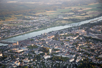 Blois dans le département Loir et Cher, France d'en haut
