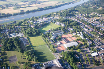 Blois dans le département Loir et Cher, France vue du ciel