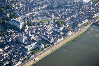 Blois dans le département Loir et Cher, France vue d'en haut