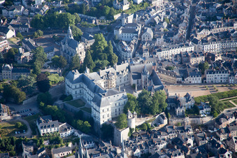Blois dans le département Loir et Cher, France vue du ciel