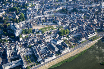 Image drone de Blois dans le département Loir et Cher, France