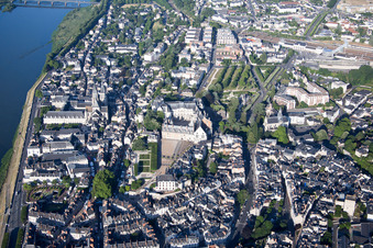 Image drone de Blois dans le département Loir et Cher, France