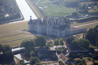 Vue aérienne de Chambord dans le département Loir et Cher, France