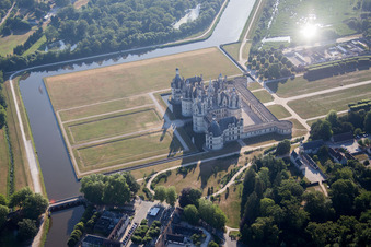 Vue oblique de Parc du Château de Chambord à Chambord dans le département Loir et Cher, France