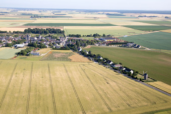 Vue aérienne de Talcy dans le département Loir et Cher, France