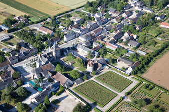 Vue oblique de Talcy dans le département Loir et Cher, France
