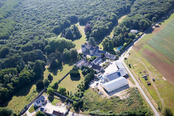 Landes-le-Gaulois dans le département Loir et Cher, France vue d'en haut