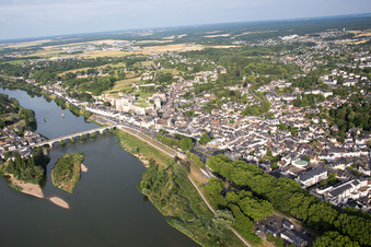 Vue aérienne de Quartier Nord-Nord Est in Amboise dans le département Indre et Loire, France