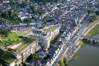 Amboise dans le département Indre et Loire, France du point de vue du drone