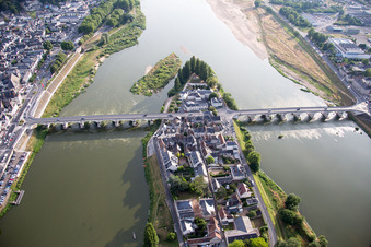 Vue oblique de Amboise dans le département Indre et Loire, France
