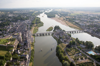 Amboise dans le département Indre et Loire, France vue du ciel