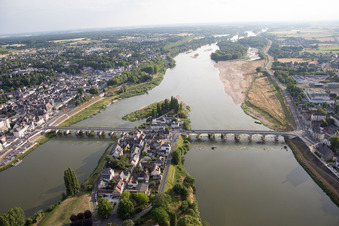 Amboise dans le département Indre et Loire, France d'un drone