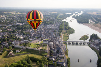 Enregistrement par drone de Amboise dans le département Indre et Loire, France