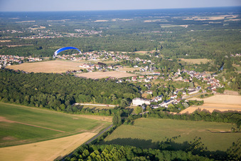 Vue aérienne de Domaine Pépinière à Chouzy-sur-Cisse dans le département Loir et Cher, France