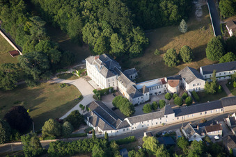 Vue oblique de Candé-sur-Beuvron dans le département Loir et Cher, France