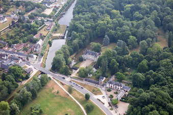 Vue oblique de Vitry-aux-Loges dans le département Loiret, France