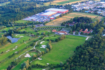 Terrain de golf Landgut Dreihof - GOLF absolu à le quartier Dreihof in Essingen dans le département Rhénanie-Palatinat, Allemagne d'en haut