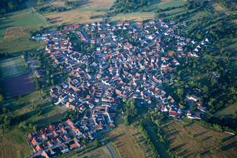 Vue oblique de Village - Vue à le quartier Büchelberg in Wörth am Rhein dans le département Rhénanie-Palatinat, Allemagne