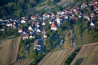 Vue aérienne de Scheibenhard dans le département Bas Rhin, France