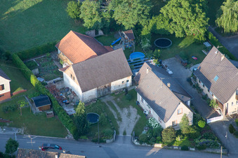 Scheibenhard dans le département Bas Rhin, France vu d'un drone