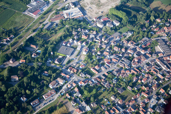 Vue aérienne de Soufflenheim dans le département Bas Rhin, France