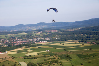 Vue aérienne de Gœrsdorf dans le département Bas Rhin, France