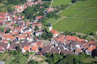 Vue aérienne de Rott dans le département Bas Rhin, France