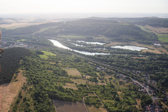 Photographie aérienne de Arnaville dans le département Meurthe et Moselle, France
