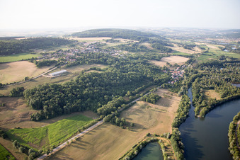 Vue d'oiseau de Arnaville dans le département Meurthe et Moselle, France