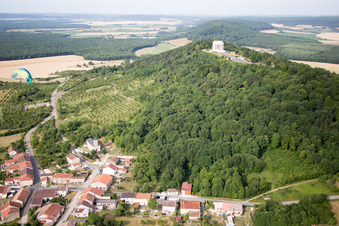 Vue oblique de Mémorial de guerre américain à Montsec dans le département Meuse, France