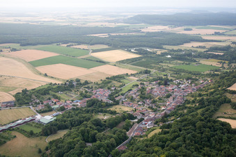 Vue aérienne de Boucq dans le département Meurthe et Moselle, France