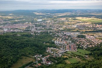 Vue aérienne de Écrouves dans le département Meurthe et Moselle, France