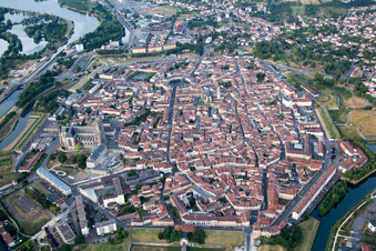 Toul dans le département Meurthe et Moselle, France depuis l'avion