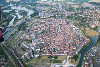 Vue d'oiseau de Toul dans le département Meurthe et Moselle, France