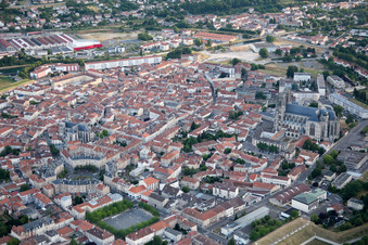 Toul dans le département Meurthe et Moselle, France vu d'un drone