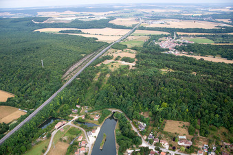 Foug dans le département Meurthe et Moselle, France vue d'en haut