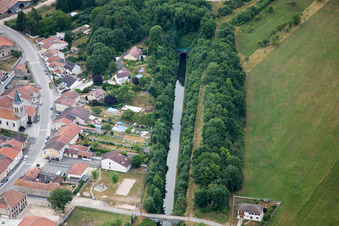 Photographie aérienne de Lay-Saint-Remy dans le département Meurthe et Moselle, France