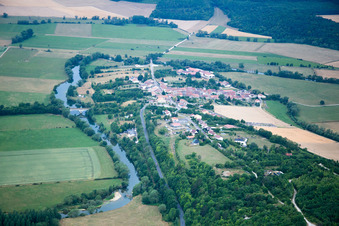 Vue aérienne de Saint-Germain-sur-Meuse dans le département Meuse, France