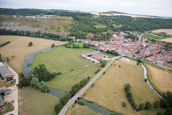 Vue aérienne de Pagny-la-Blanche-Côte dans le département Meuse, France