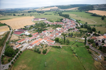 Enregistrement par drone de Montbras à Taillancourt dans le département Meuse, France