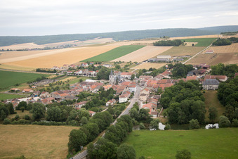 Vaucouleurs dans le département Meuse, France d'en haut