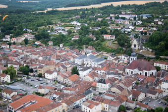 Vaucouleurs dans le département Meuse, France d'en haut